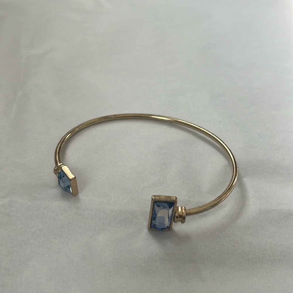 Gold Tone Rhinestone Bracelet - Picture 2 of 3